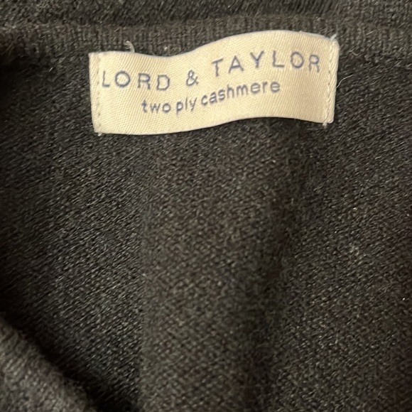 Lord & Taylor Black 100% Two Ply Cashmere Sz S EUC - Picture 6 of 7